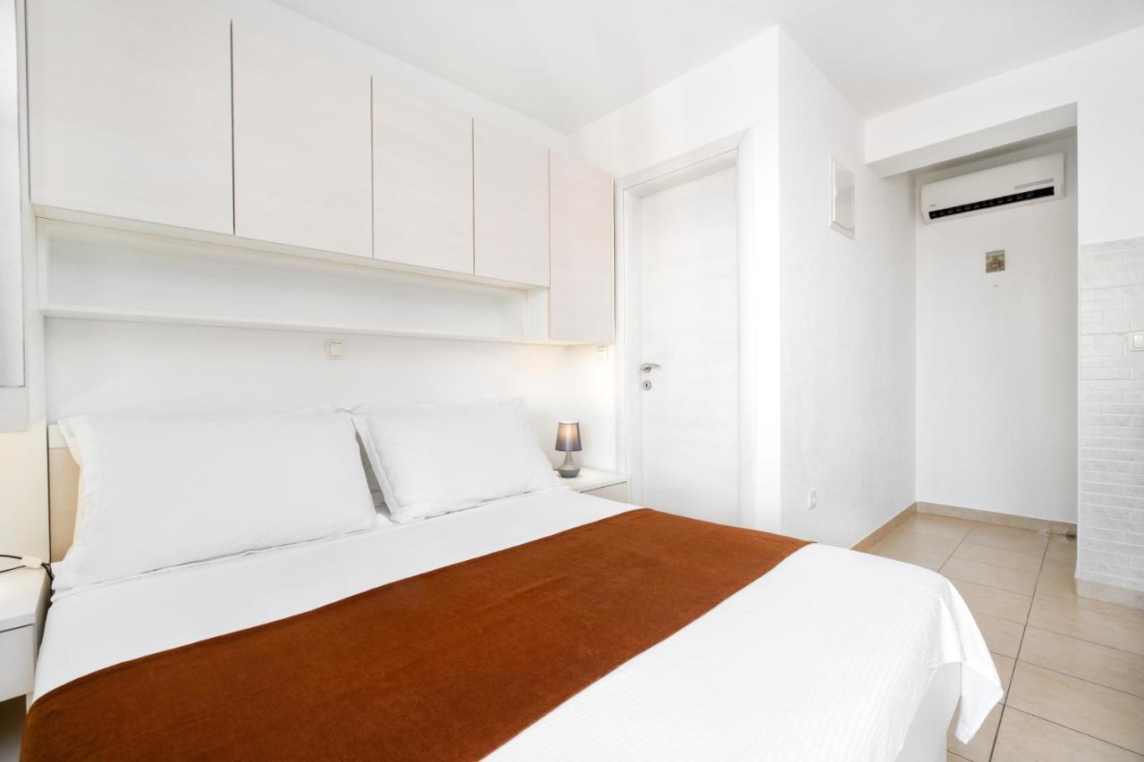 מאקרסקה Apartments And Rooms Vuleta, Close To The Beach מראה חיצוני תמונה