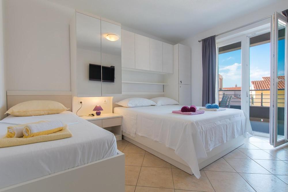 מאקרסקה Apartments And Rooms Vuleta, Close To The Beach חדר תמונה