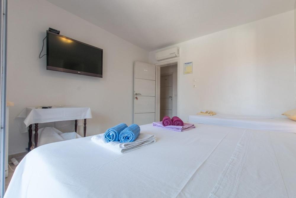 מאקרסקה Apartments And Rooms Vuleta, Close To The Beach חדר תמונה